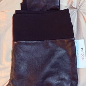 INC International Concepts Women’s Black Leggings